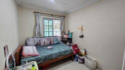 Mayflower Gardens (D20), Terrace #564994351